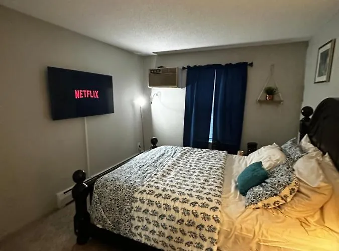 Aparthotel Glamour Homes With Balcony View, Free Champagne, Parking Next To Major Attractions Bloomington